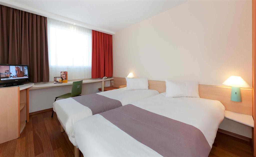 Me And All Hotel Berlin East Side, By Hyatt Bagian luar foto